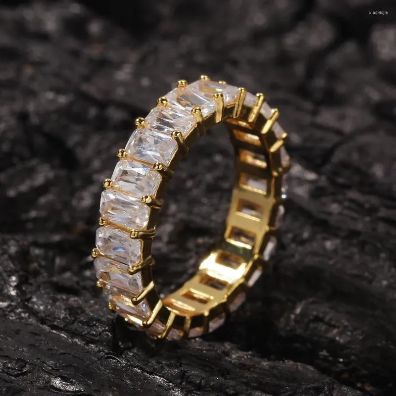 Bagues de grappe Nallow Full CZ Style Bling Iced Out Zircon Mirco Pave Prong Setting Brass Ring Hip Hop Jewelry BR044