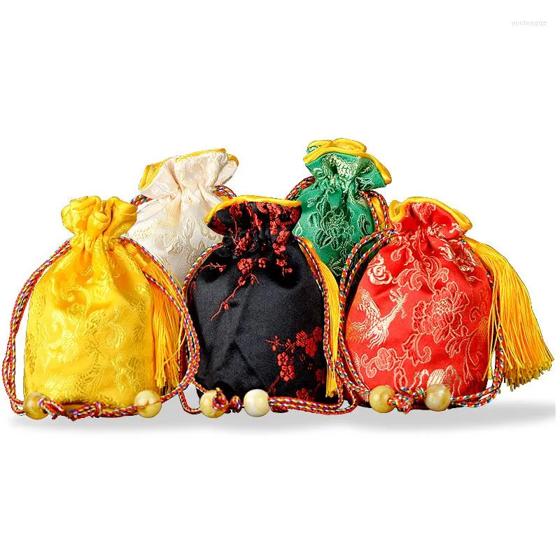 Bolsas de jóias mais recentes tlassel redondo de fundo pequeno bolsa de pano de cordão chinês Brocade de seda Brocade de ponta com 1pcs forrado