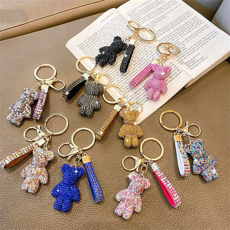 Designer Toys Keychain Bear Diamond Key Chain Bear KeyRing Female Cute Creative Exquisite Bears Car Keys Pendant Bag Ornament