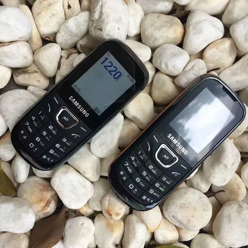 オリジナルの改装された携帯電話Samsung E1220 GSM 2G GSMロック解除高齢の学生用ロック解除された小売箱でロック解除