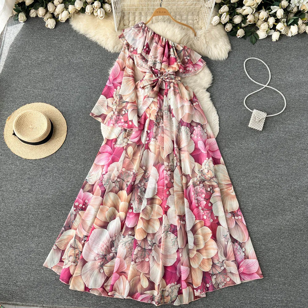 Vår- och höstdesignkänsla en-axelklänning med blossade ärmar i midja blommig pleatsknee-längd stor svänghelg lång kjol