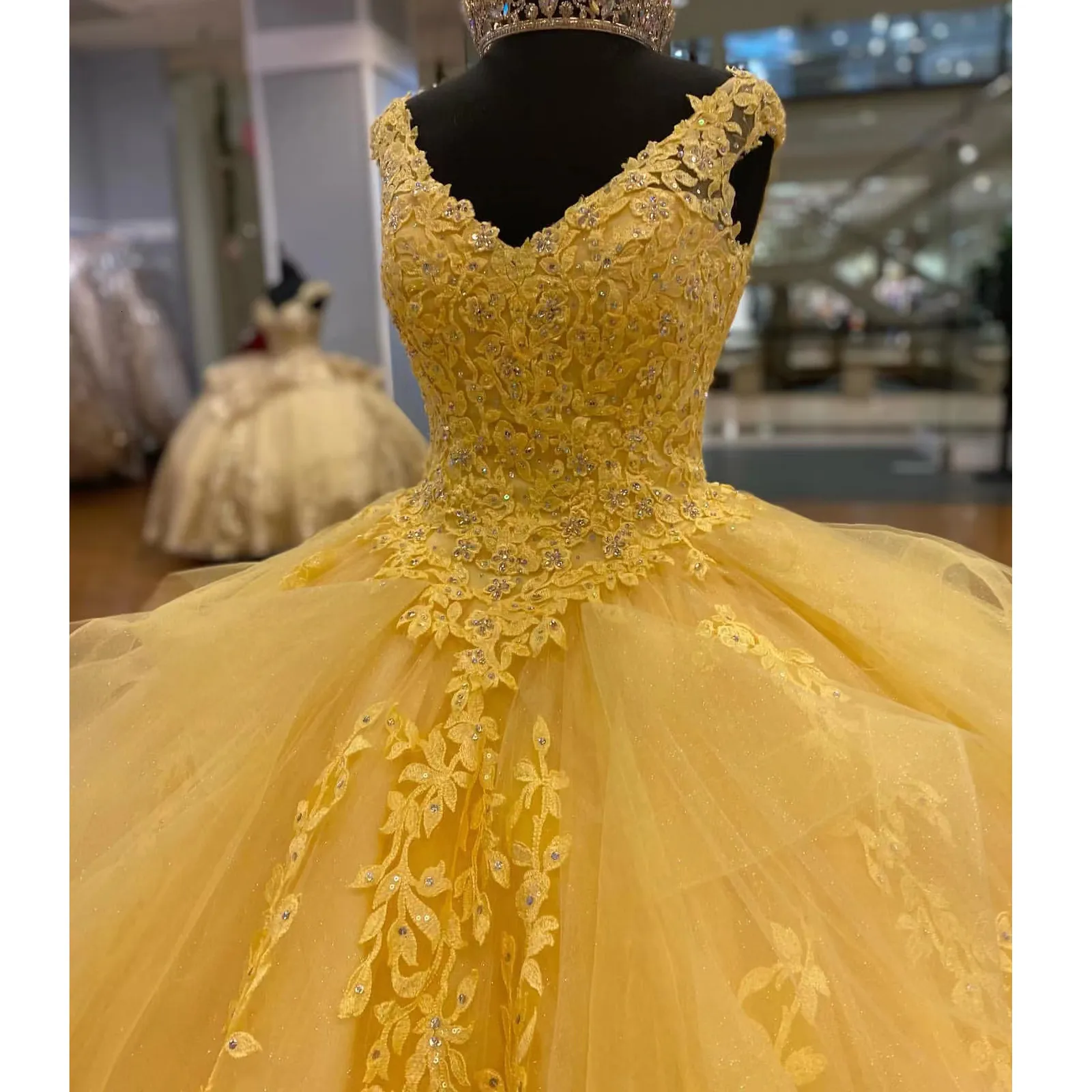 Celebrities Elegant Solid Bandage Appliques Halter Princess Dresses Celebrities Elegant Solid Bandage Appliques Halter Princess Dresses