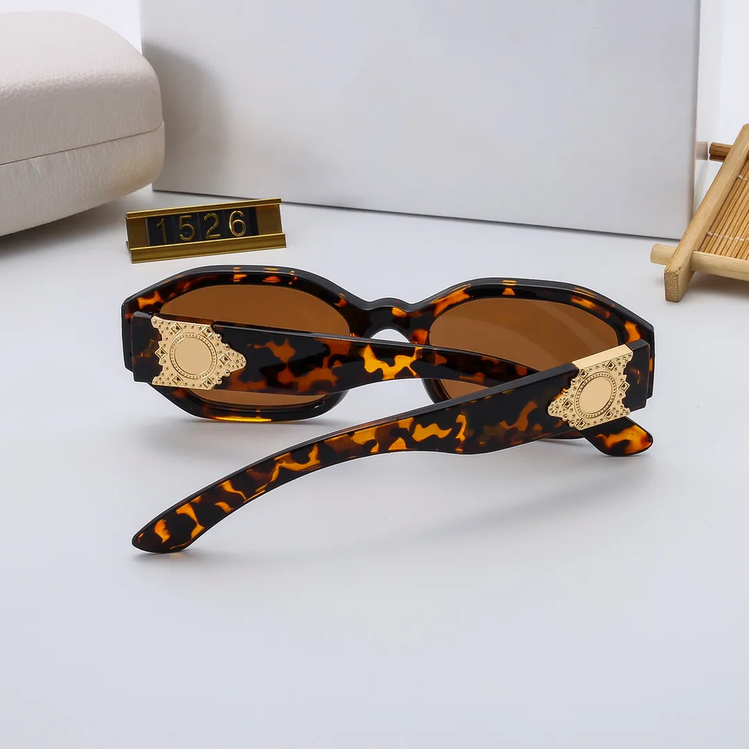Classic Oval Sunglasses For Woman Designer Mens Sun Glasses Biggie Sunglass Womens Luxurys Fashion V Sunglasses Hip Hop Eyeglasses 2302213D