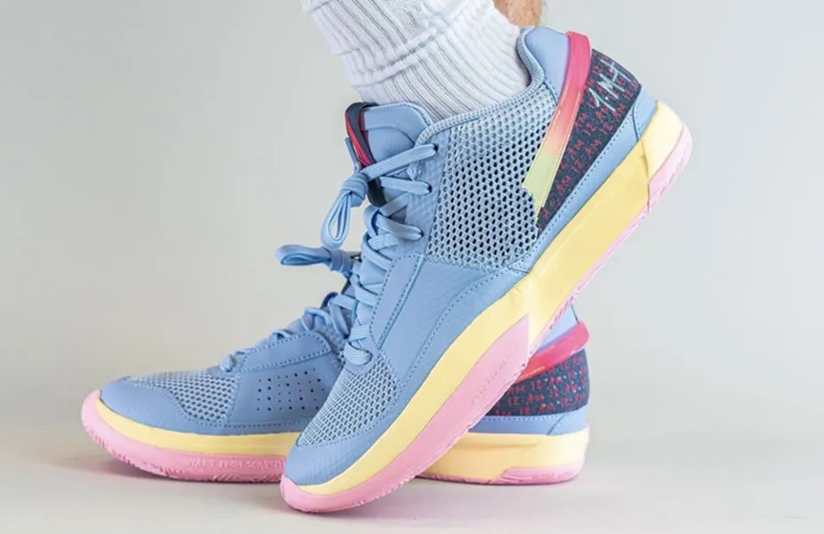 Diffused Blue Pink Black White Turquoise Basketball Shoes Dynamic