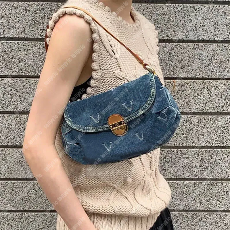 Denim omuz çantaları kadınlar için deri lüks el çantası moda bayanlar hobo tasarımcıları omuz çantası marka klasik harfler baskı çantası