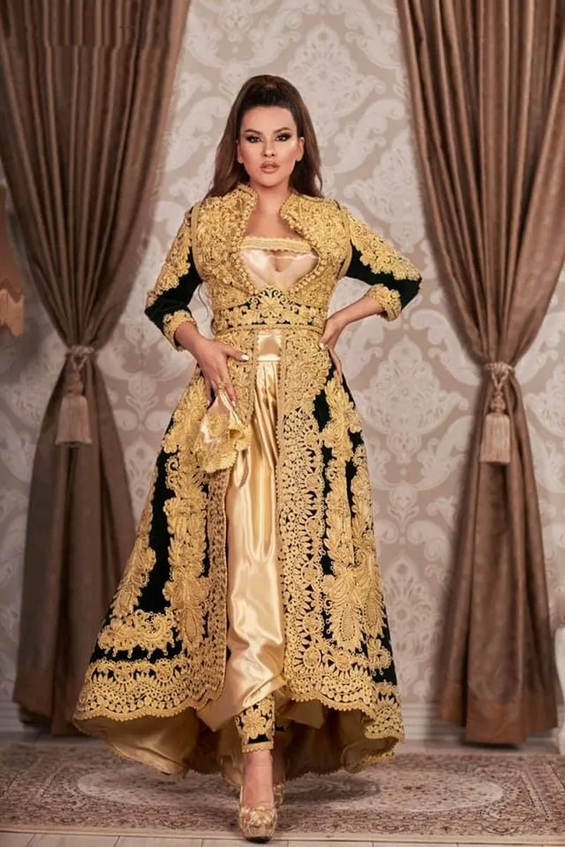 2023 Traditional Kosovo Albanian Caftan Black Evening Dresses Long Sleeves Gold Applique Prom Dress Vestido De Novia