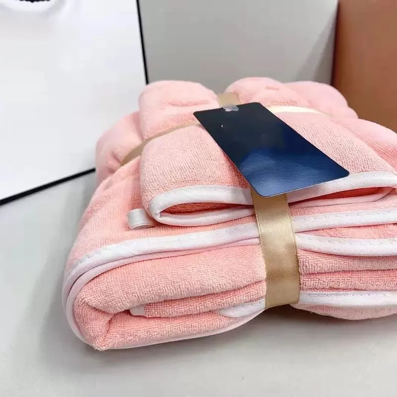 Designer A Set Pure Cotton Towel With Box Luxurys Designers Face Towel And Bath Towel Soft Wash Bath Home Absorbent Washcloths G2204184194K