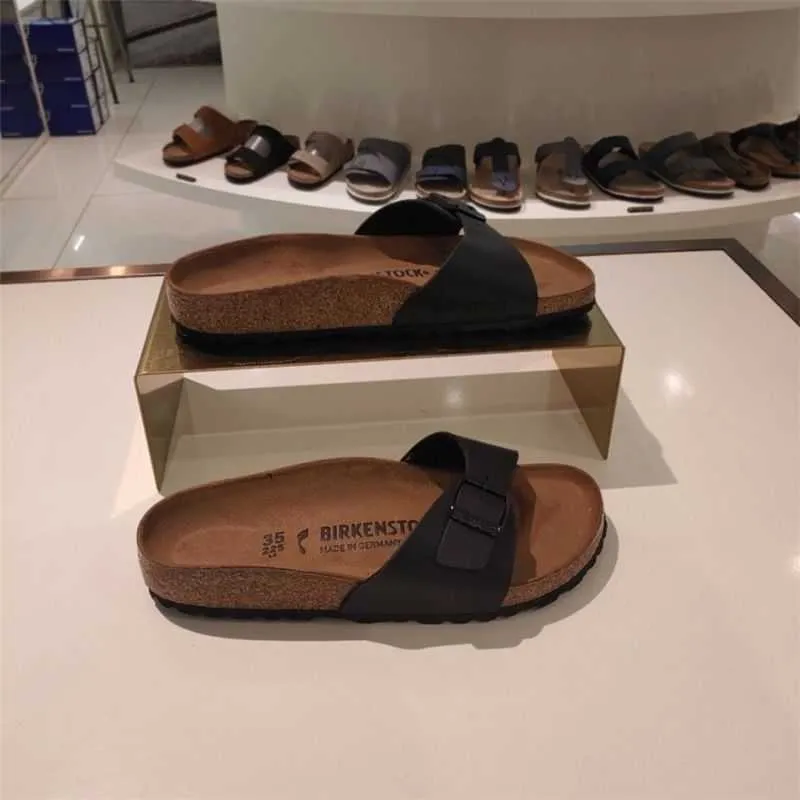 Tofflor fabriksdesigner Birkinstocks Tyskland Boken tofflor Madrid Boken Women's Shoes Cork Sandaler Beach Shoes