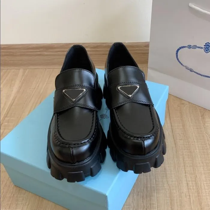 2022 Desinger Women Loafers Casual Shoes Monolith Triangle Logo Black Shoe Increase Platform Sneakers with box 35-40