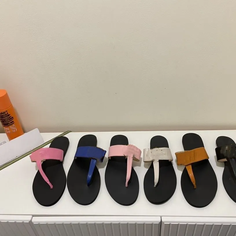 Summer Luxury G Sandals Designer Women Flip Flops Slipper Fashion ￤kta l￤der Slides Metal Chain Ladies Casual Shoes 01