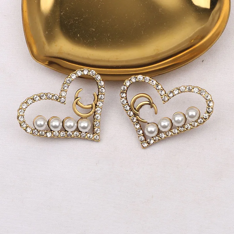 Ohrringe Designer Stift Ohrringe Marke Ohrhörungen 18K Gold plattiert Ohrstolder Kristallparty Frauen Temperament Earring Hochzeit Schmuck Retro-Stil ER0341-360