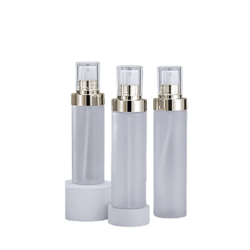 Tom förpackning av plast Frosted Bottle 100 ml 120 ml 150 ml platt axel husdjur guld krage vit spark pressa pump bärbar påfyllningsbar kosmetisk förpackning behållare