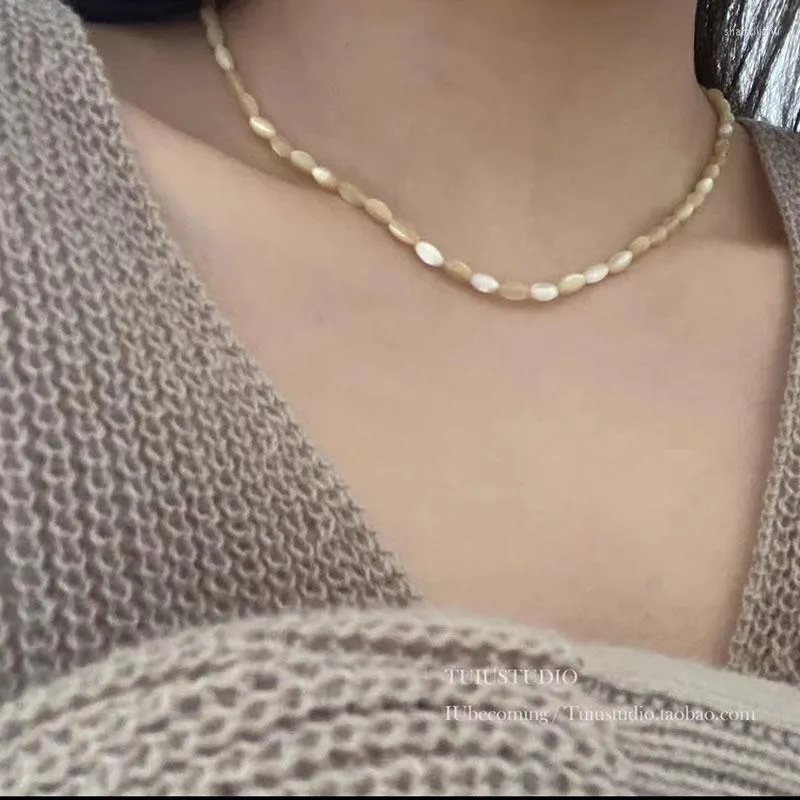 Chains Exquisite Irregular Shape Charm Mother-of-Pearl Beads Necklace For Women Rice Handmade Beaded Clavicle Chain Girl Jewelry