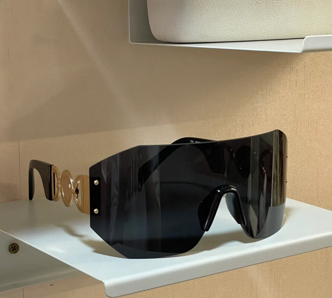 Siyah Büyük Boy Wrap Güneş Gözlüğü Kadın Erkek Siyah Gri Çerçevesiz Gözlük Sunnies Tasarımcılar Güneş Gözlüğü Sunnies UV400 Gözlük Kutusu ile