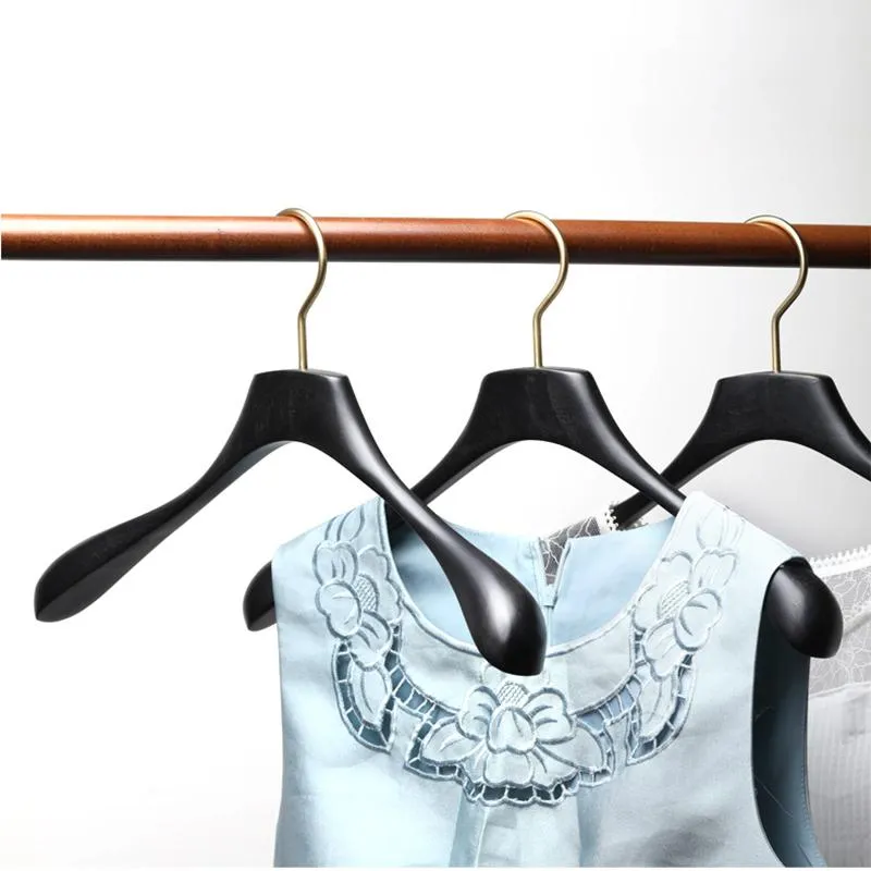 Hängar rack trä kappa tyg garderob hänger garderob arrangör trä jacka kläder för butik kledinghangers