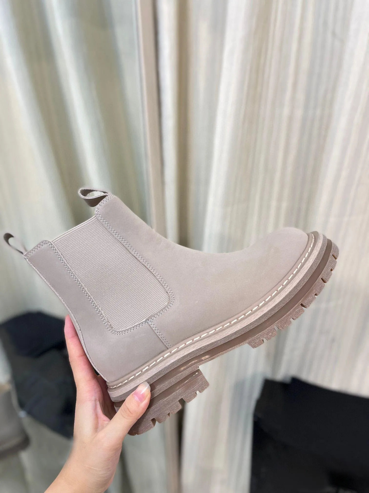 womens Casual Sports shoes Travel women boots Elastic band sneaker leather gym Thick soled men High top shoe designer boot platform lady Trainers size 35-40 With box