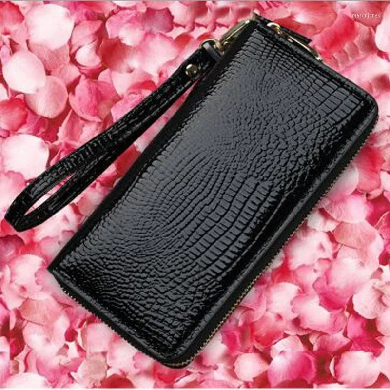 Wallets Women Alligator Leather Crocodile Purse Female Card Holder Luxury Money Dollar Bag Ladies Long Walet Girls Wristlet D121