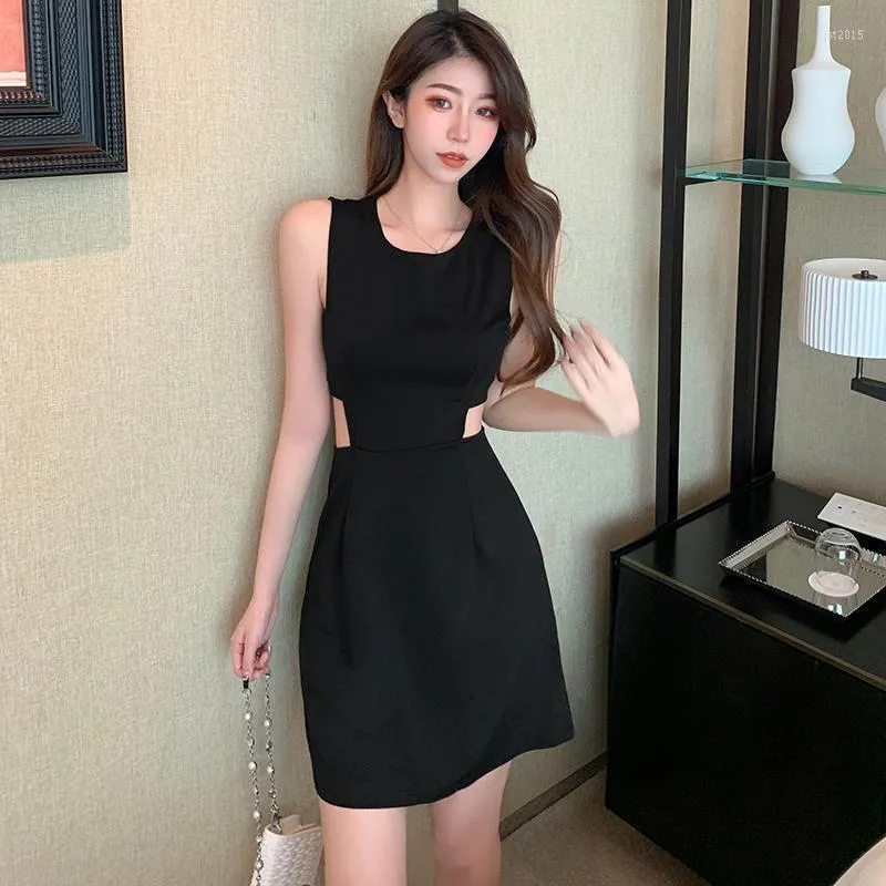 Casual Dresses 2023 Summer Sleeveless Waistless Scheming Little Black Dress Temperament Waist Slim Short Skirt Women's Clothing