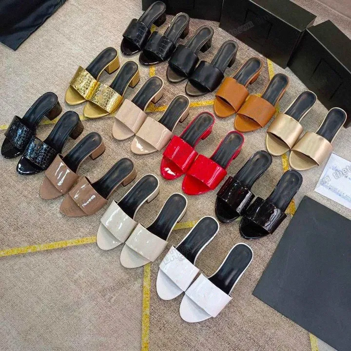 2023 Designer Slippers Sliders Womens Summer tribute Sandals Beach Slide Fashion Luxury Ladies Loafers Metal letters Black Outdoor Home Slides Crocodile Slippers