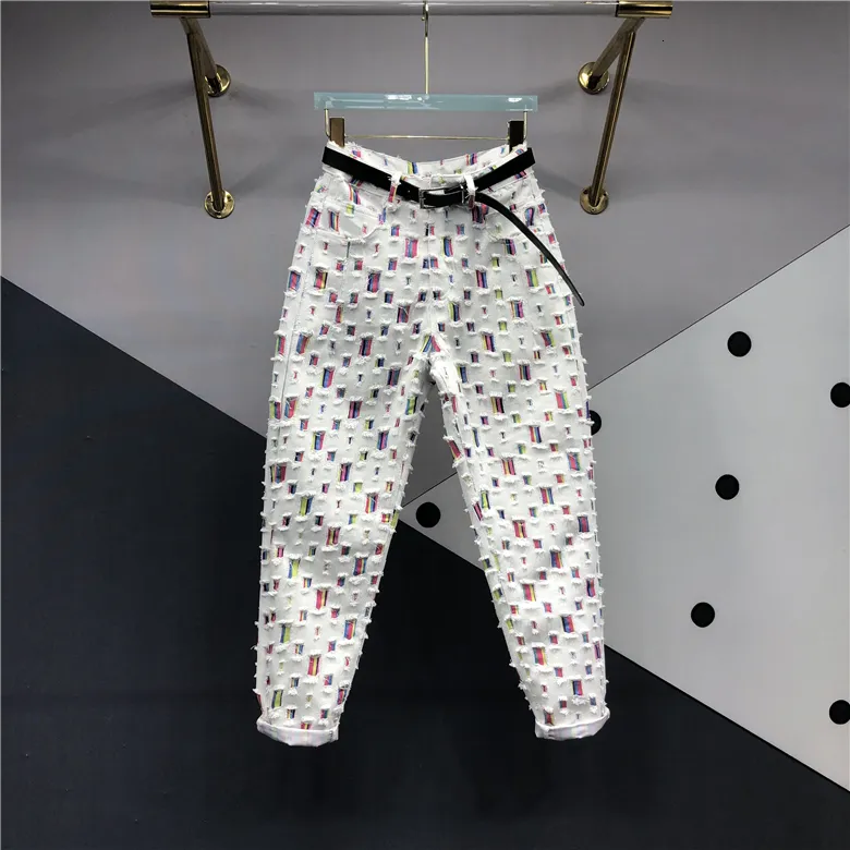 Pantaloni con deals toppe colorate