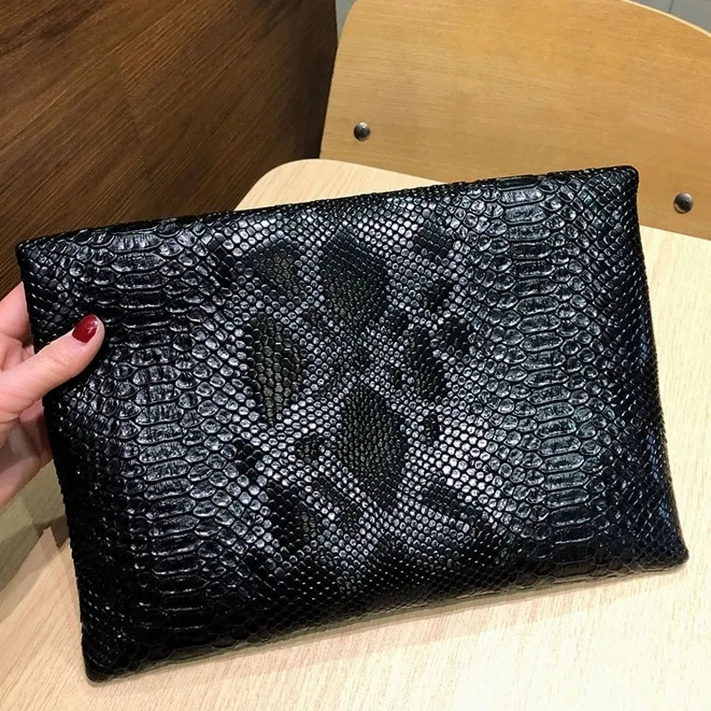 Avondtassen Avondtassen XMESSUN Snake Pattern Clutch Crossbody Tassen voor dames Mode Trendy schouderhandtassen en portemonnees Lady Party Envelope Bag Z230703