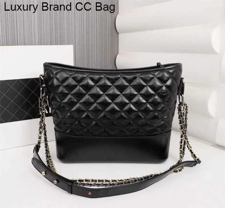 CC axelväskor kvinnors väskor Luxurys designer pu handväskor mode damkedja axel kvinnor handväska och 2022 nytt mode