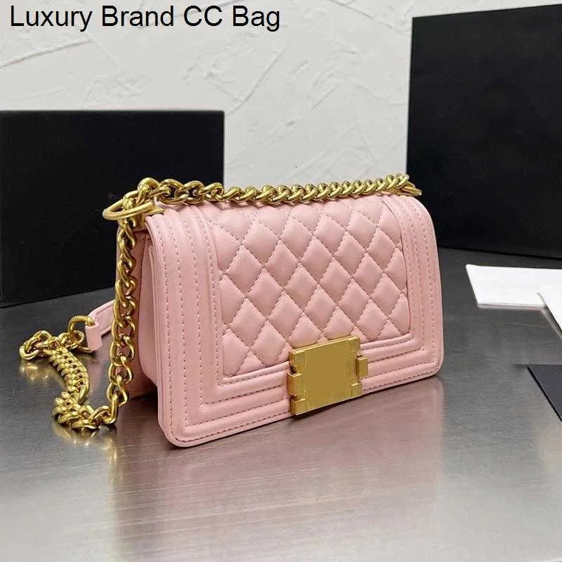 CC Shoulder Bags 2023 Luxury Designer Womens Classic Mini Flap Quilted Bags Lambskin Genuine Leather bag Gold Metal Hardware Chain Crossbody Shoulder Outdoor Sa