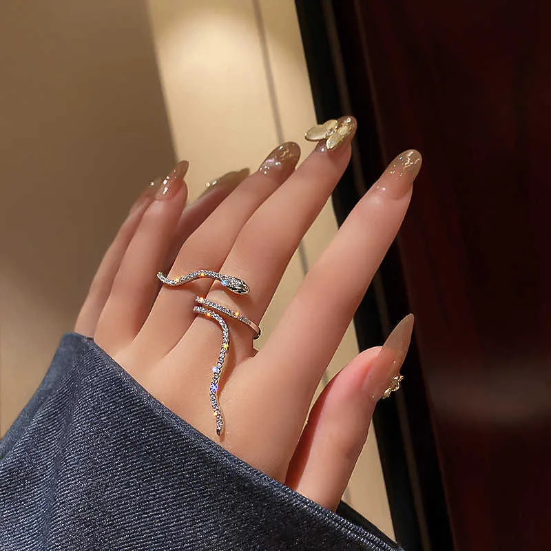Rings Fashion Cool Snake Shape Rings for Women Bijoux Adjustable Crystal Rings Weddings Party Jewelry Gifts Z0223