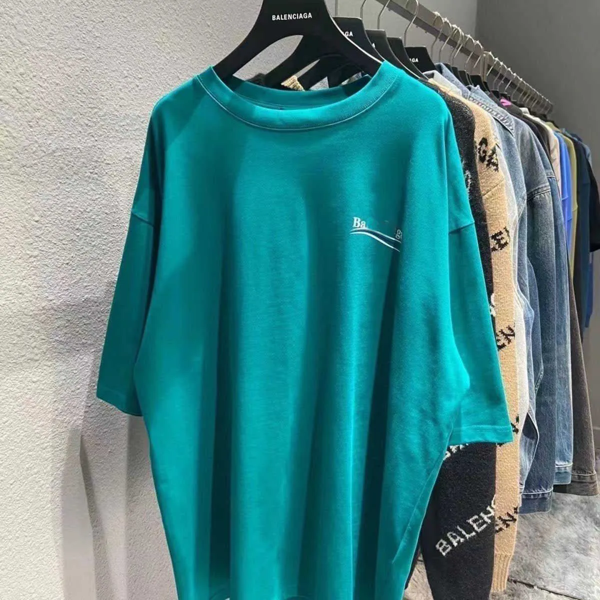 Designer T-shirt Balanciagas Printemps Été Coke Wave Lettre Col rond Coton Manches courtes Version ample Homme et Femme Lac Vert Bleu