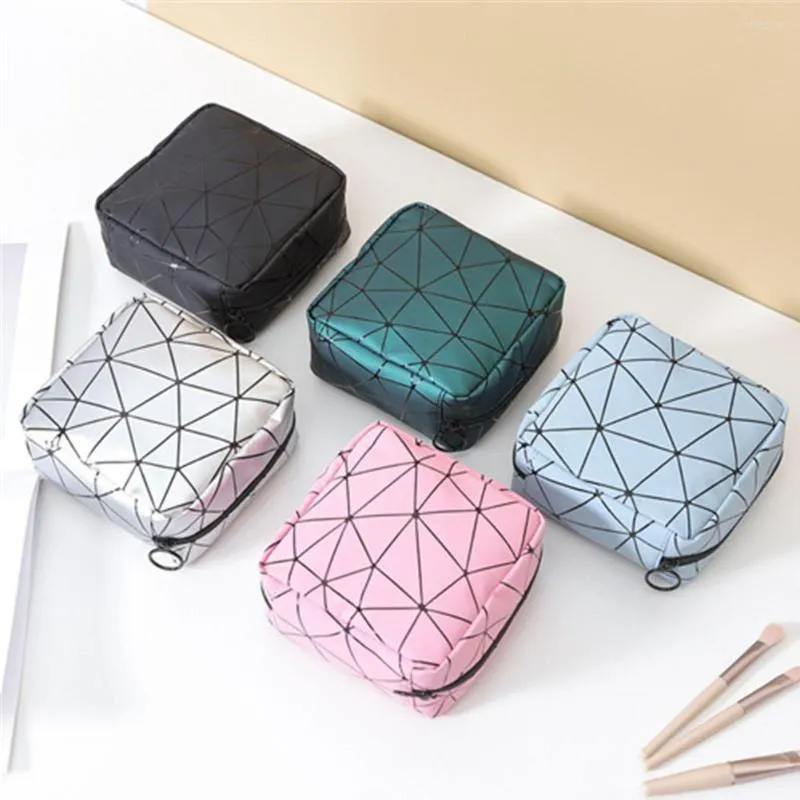 Opbergtassen Mini Pouch Rhombus Patroon Sanitair servet Tas Grote capaciteit HerkUsable Portable Women Pad Make -up
