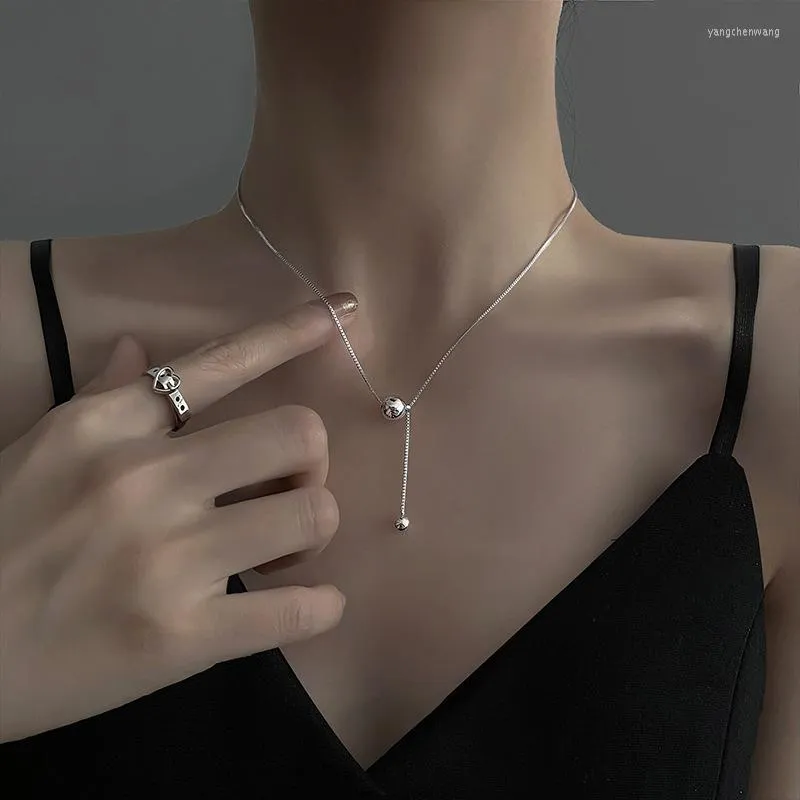 Choker Luxury Geometric Round Pendant Copper Metal Necklace For Woman Fashion Korean KPOP Jewelry Sexy Chokers Neck Chain