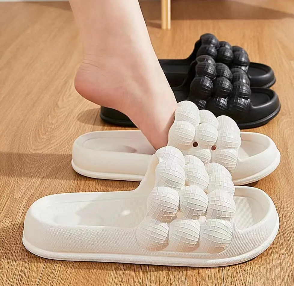 2022 New Design EVA Bubble Slides Slippers Hot Sale Unisex Home Outdoor  Comfortable Bubble Shoes for Women and Men - China Soft Thick Sole Cushion  Sandals and Indoor and Outdoor Platform Slipper