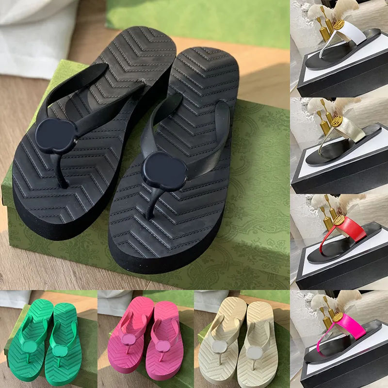 Podwójne litery Projektantki Kapcie dla kobiet damskie mody projektanci gumowe pantofle sipper sandale sandale pantoufle letnie buty plażowe klapki klapki stringi slajdy dhgate