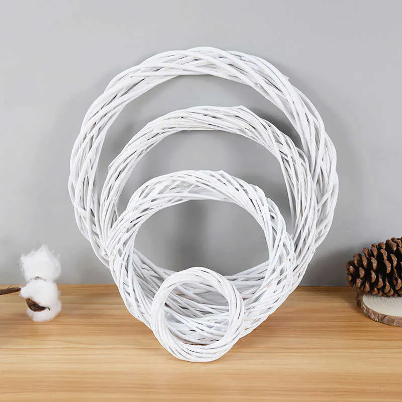 10/20/25/30cm Wedding White Rattan Wreath Ring Artificial Flower er Garland For Christmas Home Ornament New Year Party Decor