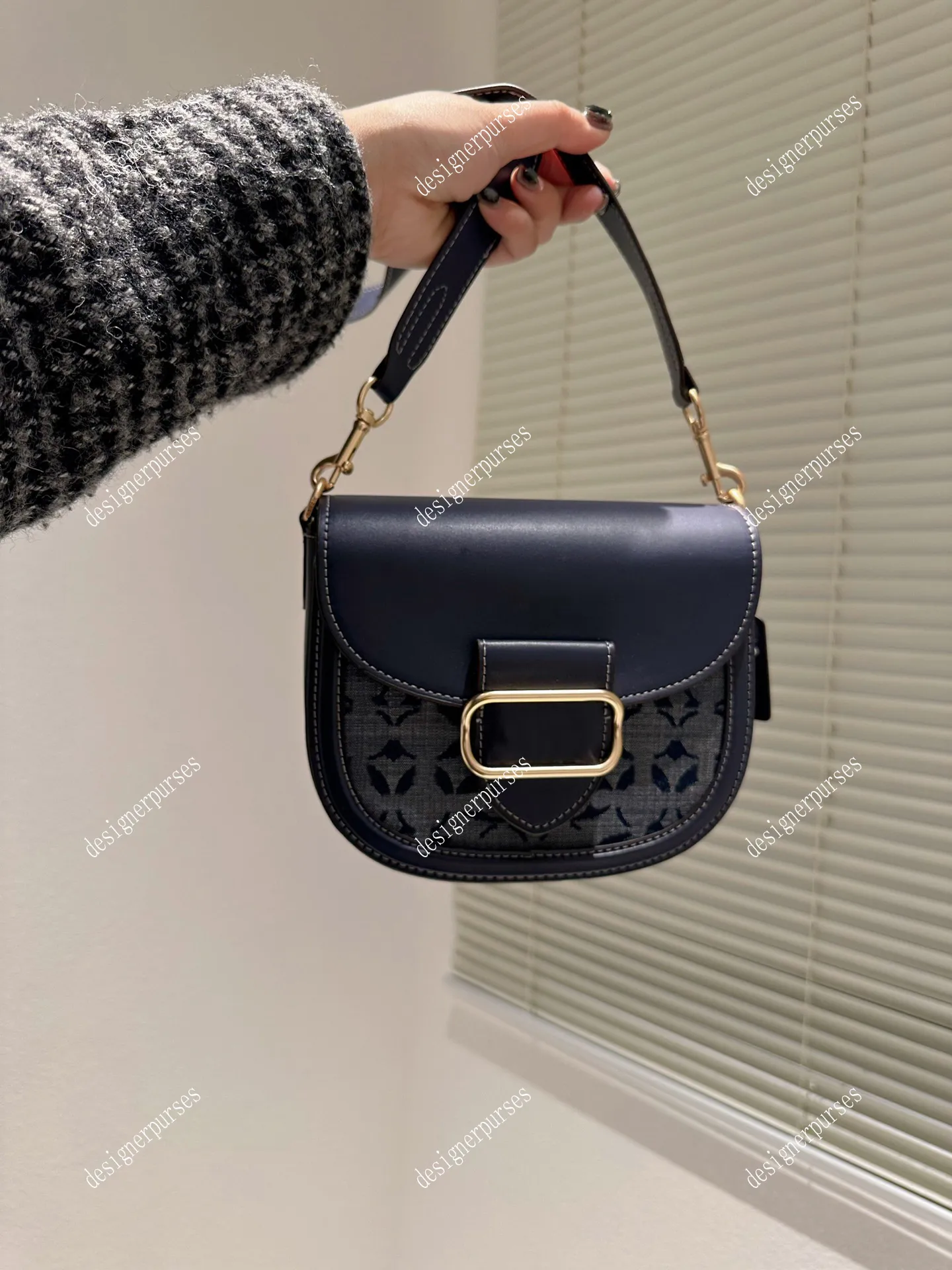 Old fashioned clearance handbags