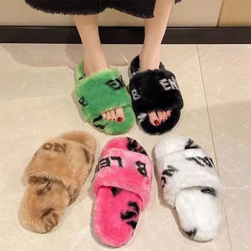 Mulheres de luxo Slippers Paris Pur Allover Loto LOGO FURRY SLIDE Designer Sapatos bege Ebony Moda Moda A quente confortável slides de inverno interno Novo tamanho clássico 35-40