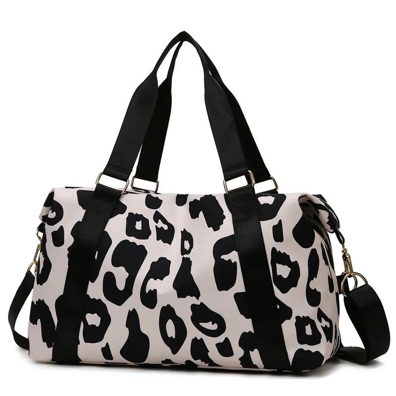 Duffel Bag Travel Duffle Shoulder Bag Stor multifunktionell för flickor Kvinna Big Capacity Sport Storage Fitness Handbag 230223