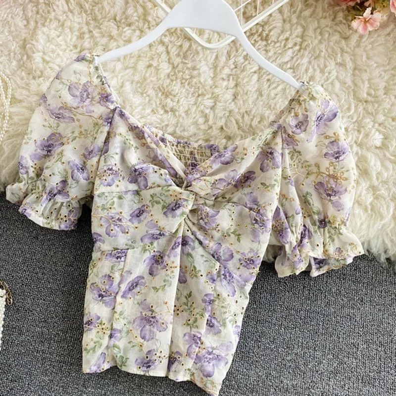 Blouses Femmes Français Floral Mousseline De Soie Chemises Courtes 2023 Mode D'été Femmes Fleur Imprimer Col En V Blouse Plissée Manches Bouffantes Casual Tops