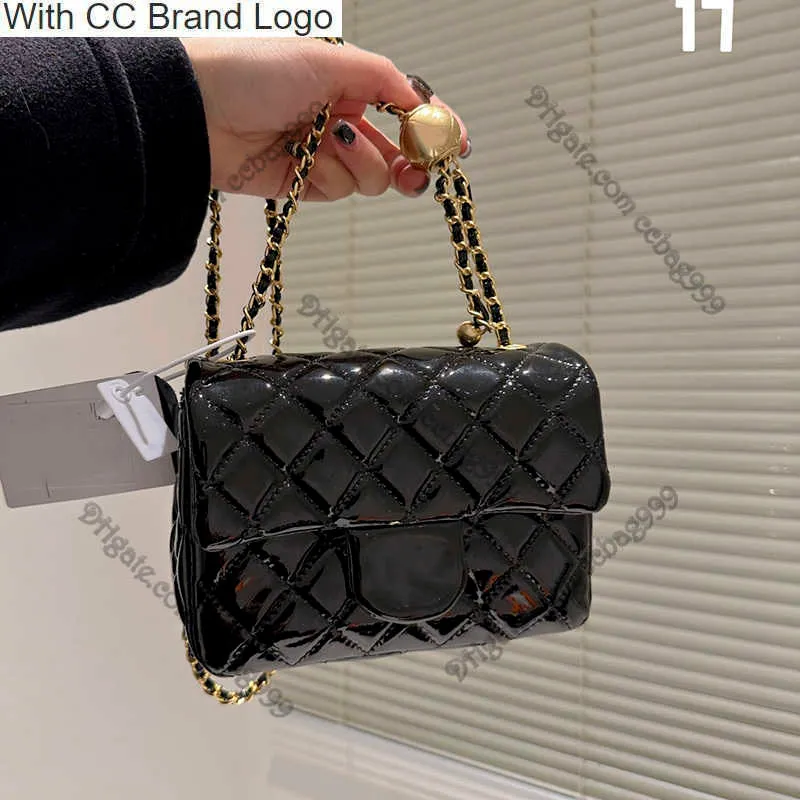CC бренд Cross Body Learn Mini Black Patent Leather Squilted Bacd