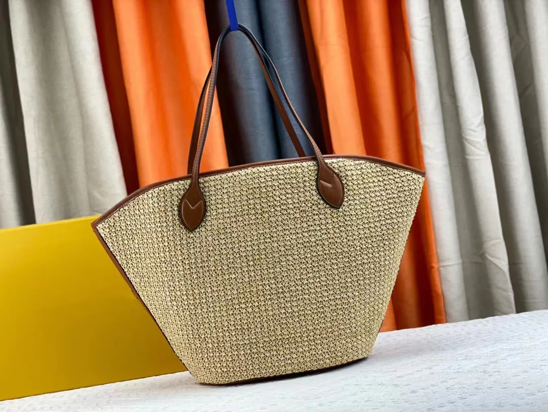 Hot saling luxurys designers bagsCapucines bb handbag totes Straw woven shopping bag purses shoulder bags Raffi beach bag free ship