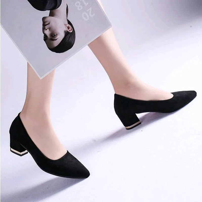 Sukienka buty Plus Kobiety Pumps Obcasy kwadratowe Faux zamszowe prace biurowe Wskazane palce Basic Black Boat N7889L