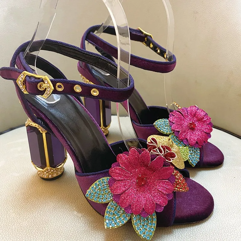 Sandalias de tacón alto para mujer con decoración de flores de verano, Sandalias de tacón grueso con tacón de cristal, zapatos de fiesta a la moda