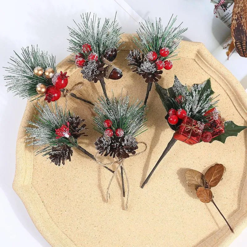 装飾的な花4PCSシミュレーション霜松の針クリスマスキャンディボックスギフトバッグ装飾人工枝の家の装飾ナビダッド