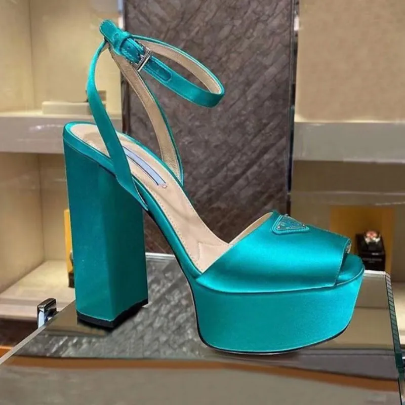 Luxury Designer Womens High Heeled Silver Platform Sandals With Triangle Buckle And Embellished