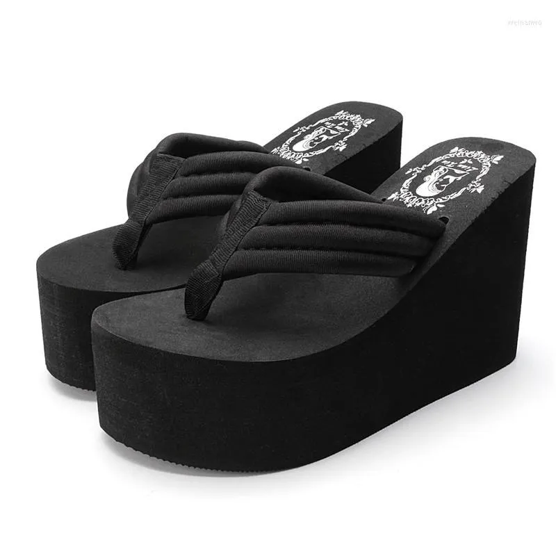 Slippers Soild Wedge Platform Flip Flops Sapatos da mulher 2023 Mulheres de verão Sandálias de praia de salto alto Senhoras de espessura pantufas1