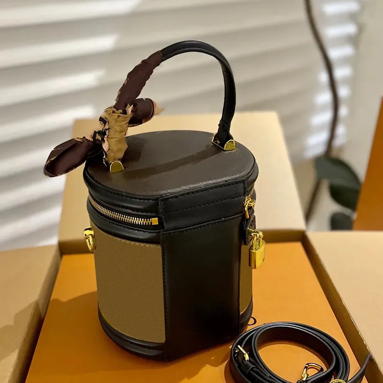 Moda M43986 Skórzana torba crossbody Crossbody kod damski torebka torebka torebka w cannes worka na ramię luksusowy projektant kosmetyki mon0gram graffiti torba