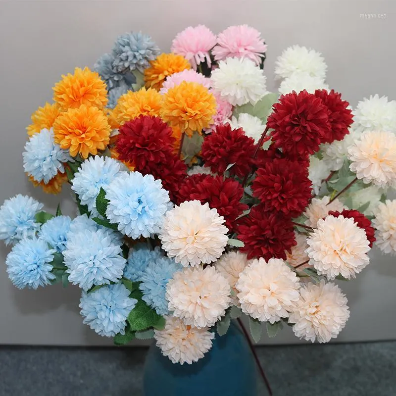 Fleurs décoratives Simulation à trois têtes Fleur Boule de pissenlit Chrysanthème Décoration de mariage Petite épine Tennis de table