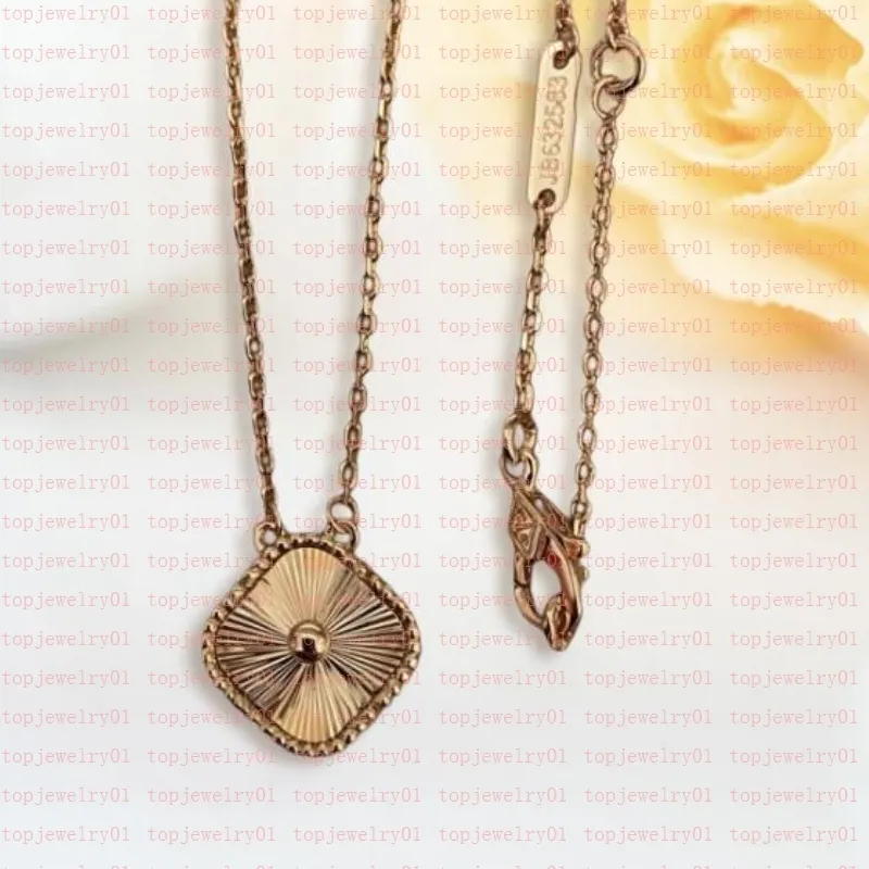 여성을위한 클래식 펜던트 목걸이 우아함 4 Four Leaf Clover Locket Necklace 고품질 초커 체인 디자이너 보석 18K P228b