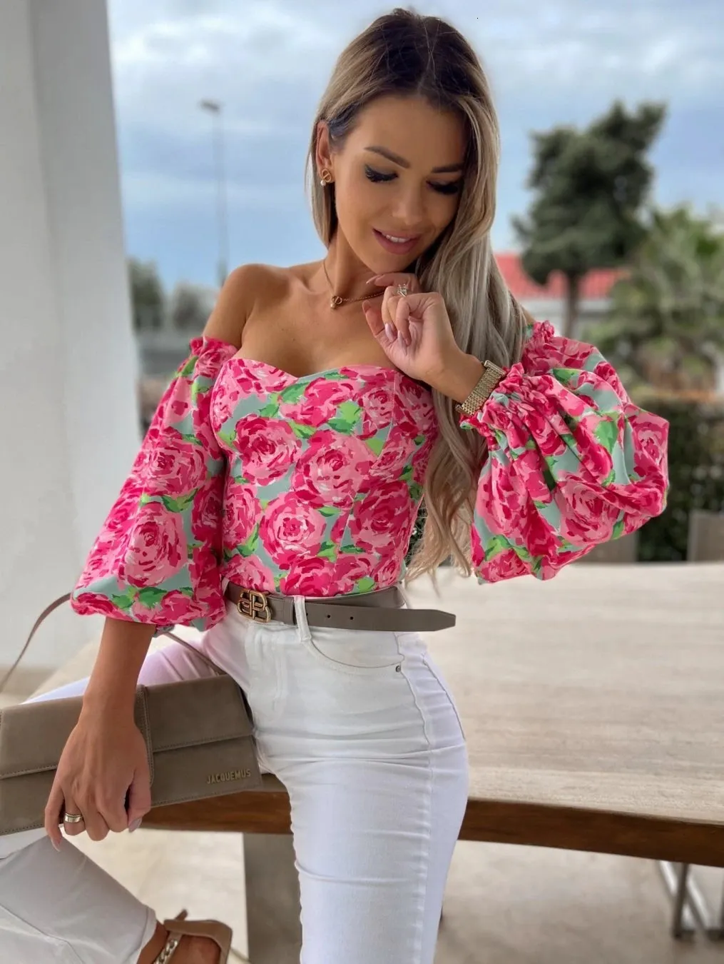 Chemisiers Femme Chemises Femmes Haut Sexy Ete Epaules Denudees Blouses Florales Femmes Boho Decontracte Dos Nu Blouse Femme Vacances Slash Cou Hauts Vetements 230225 Du 26 6 DHgate