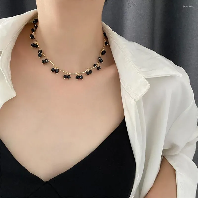 Choker Black Zircon Personlighet Oregelbunden halsband 2023 Fashion Luxury Party Jewelry for Women Accessories Clavicle